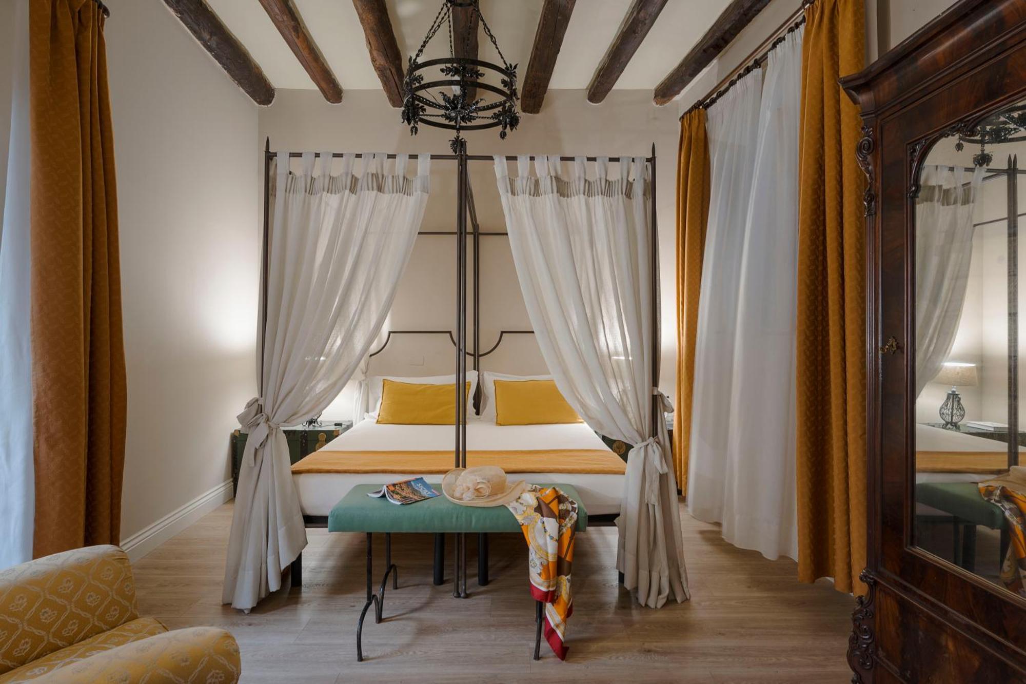 Palazzo Arone Dei Baroni Di Valentino 호텔 팔레르모 외부 사진